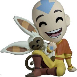 Youtooz Aang with Momo 4" Vinyl Figure from Avatar The Last Airbender